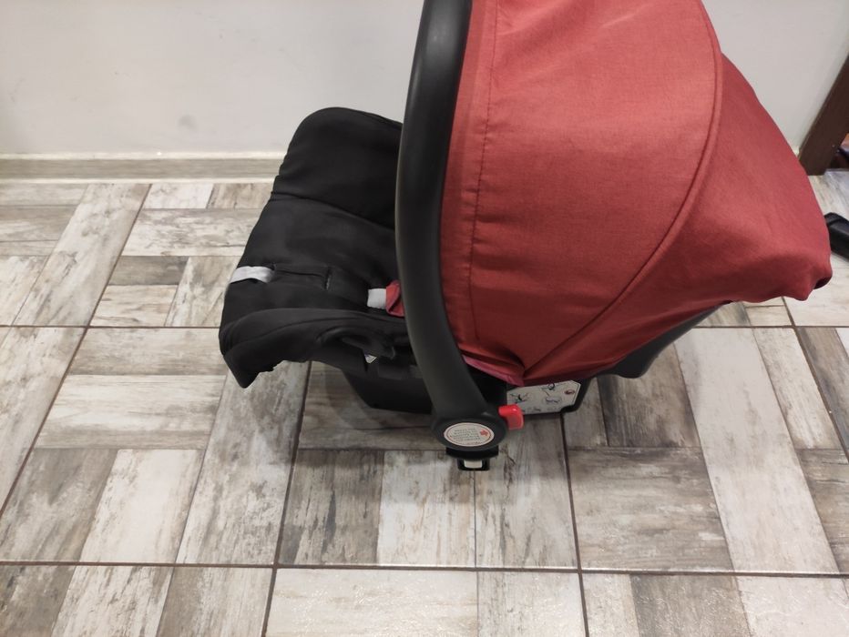 Cărucior pliabil pentru copii  3 in 1