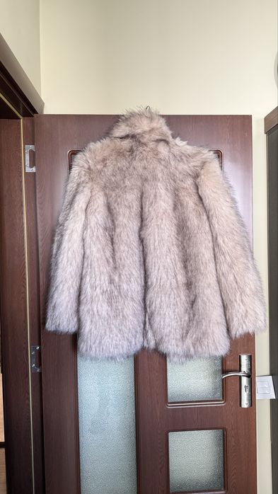 Пухкаво палто от изкуствен косъм ZARA – бежово / таупе – размер S