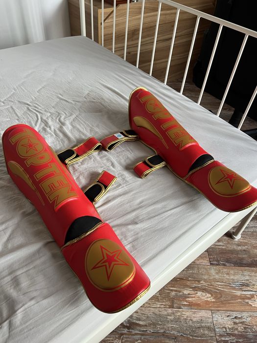 Продават се протектори за кикбокс