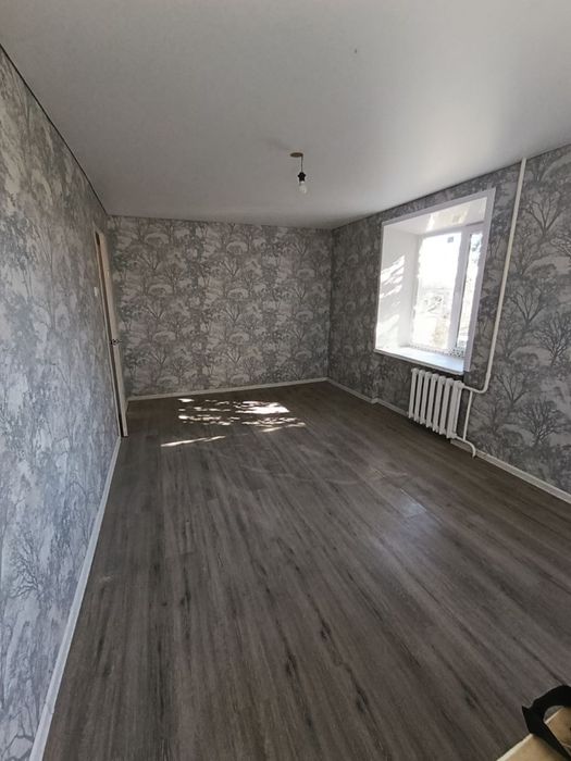 Продам 1 ком в малосемейн доме