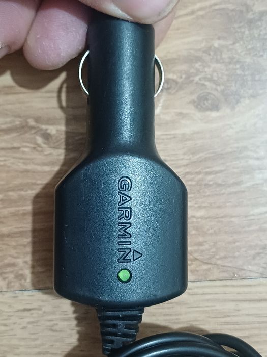 Incarcator alimentator auto pentru Garmin

Este testat