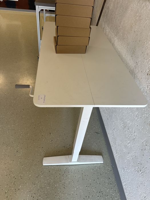 Doua birouri la pret de unul