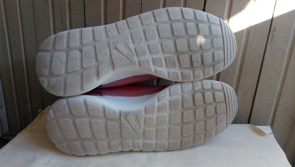 ''Nike Rosherun''Оригинални маратонки 40 номер