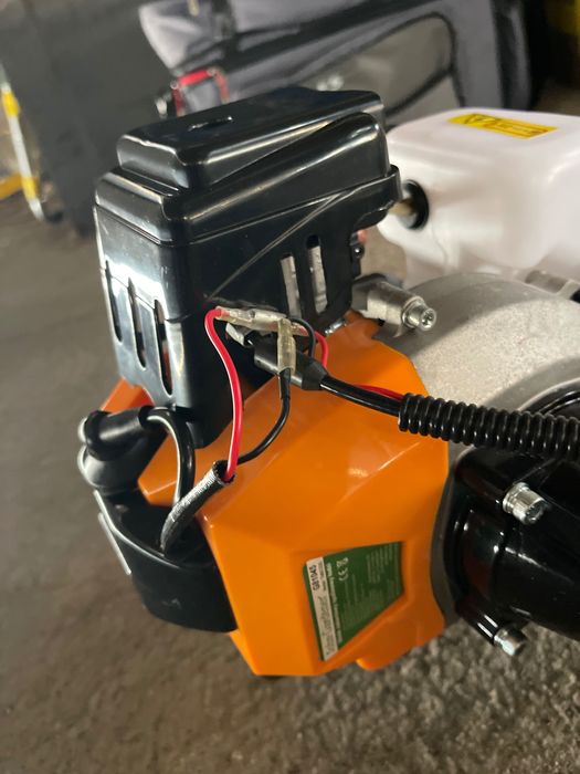 Двигател за лодка Извънбордов мотор за лодка