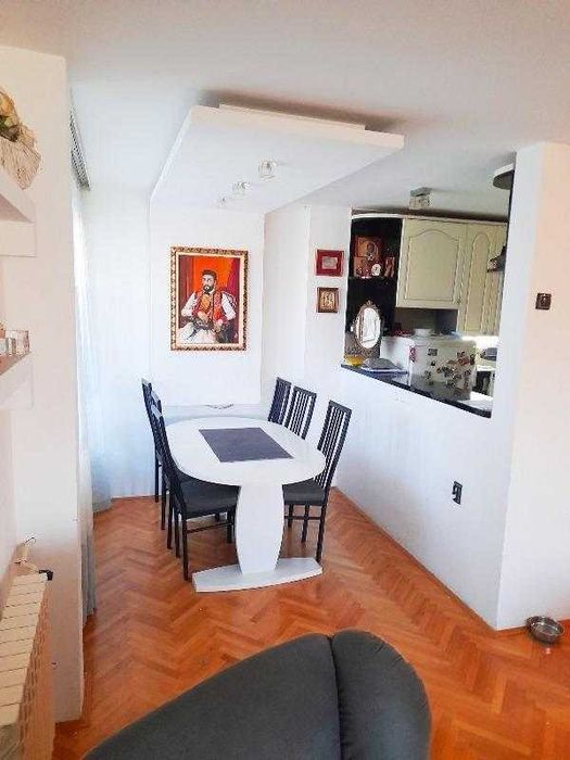 Дава се под наем Тристаен апартамент в Пловдив, Коматевски възел - 96 кв.м за 464.1 € - Снимка #5