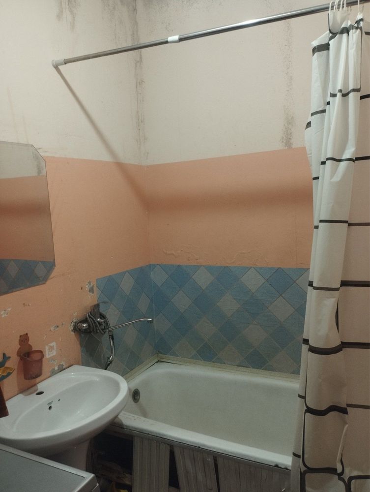 Продается Чиланзар -11 кв. 2/4/5  Ор: Ал хоразмий круг