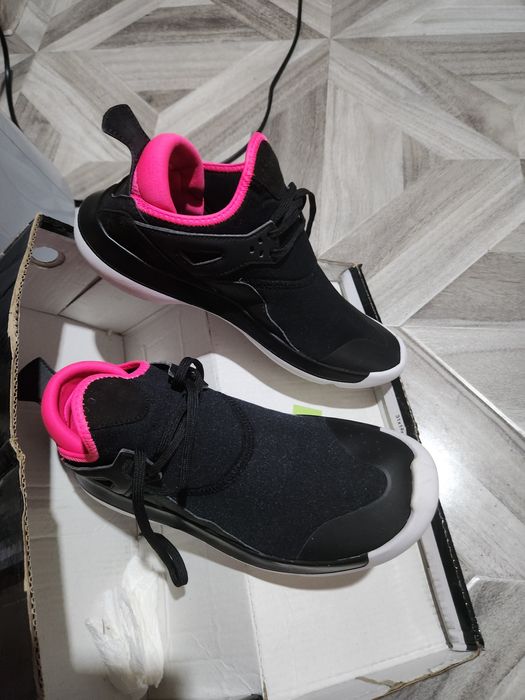 Nike Jordan noi femei 37