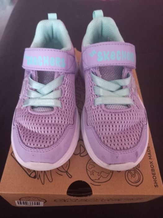 Маратонки за момиче