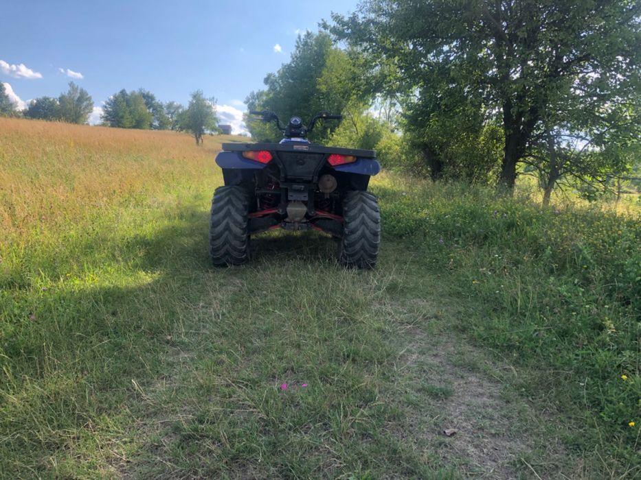 Vând Atv polaris