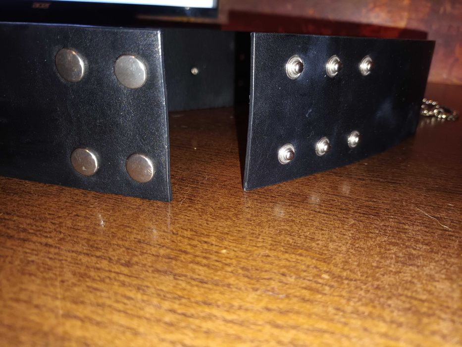 кожен колан с вериги