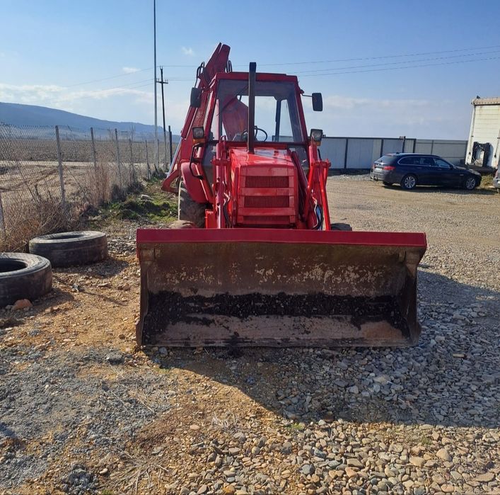 Buldoexcavator Case