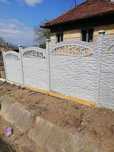 Vindem plăci și stâlpi de beton
