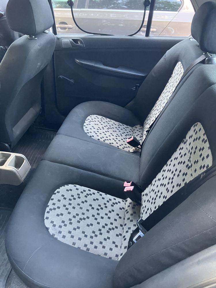 Продавам Skoda Fabia  хечбек 2007г. с климатик