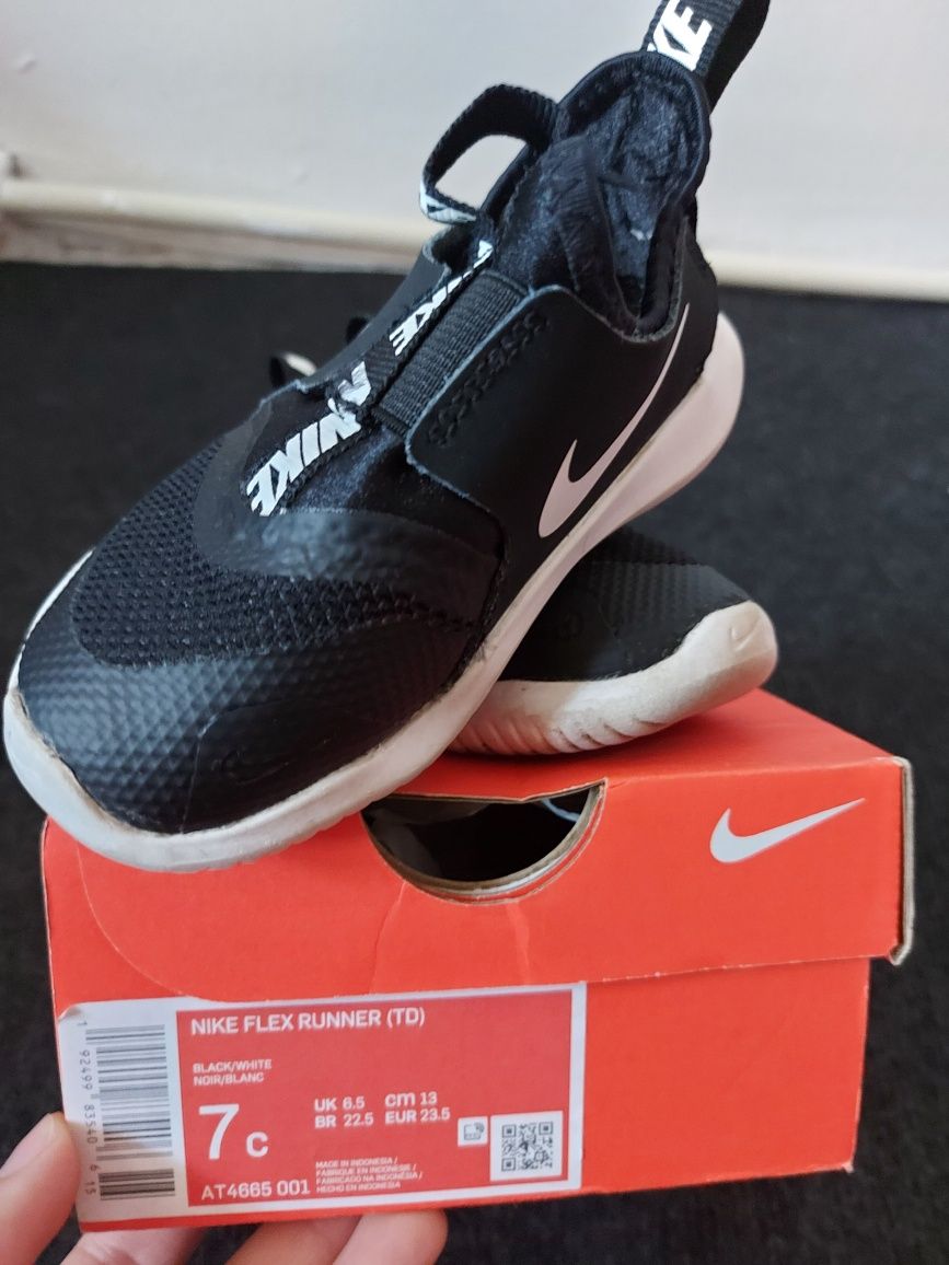 Adidași Nike diverse marimi