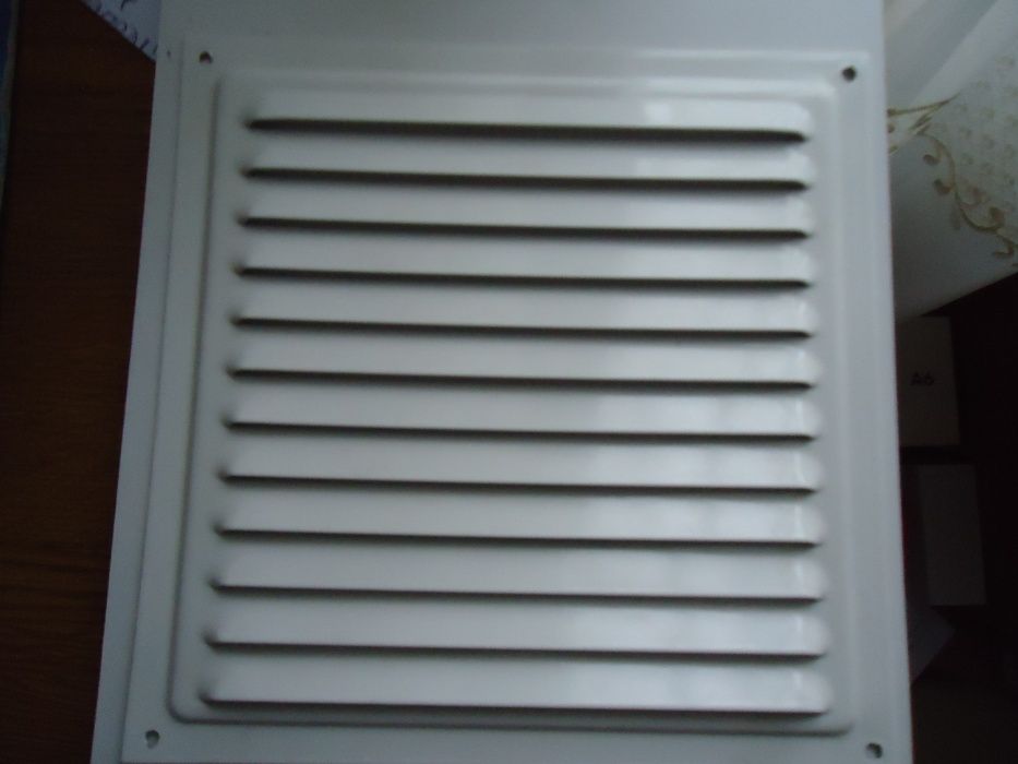 Vand rama metalica aerisire