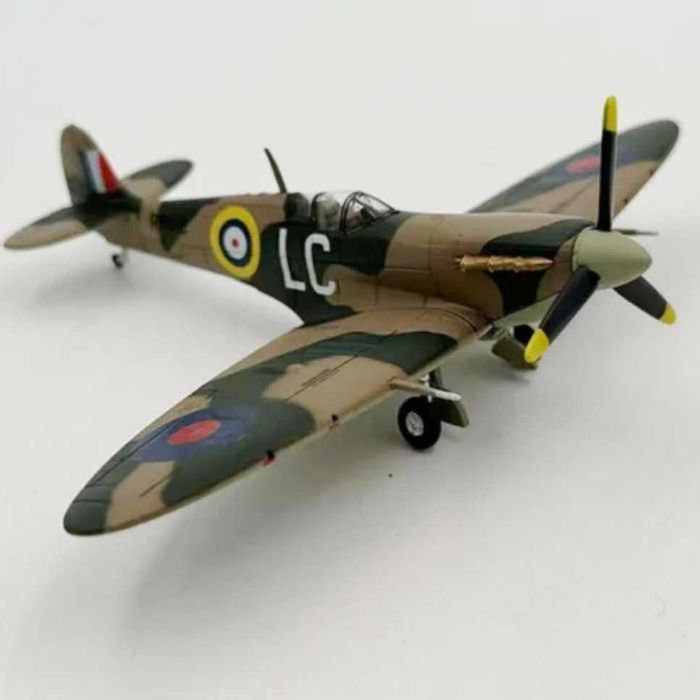 Macheta avion metalica Spitfire scara 1:72
