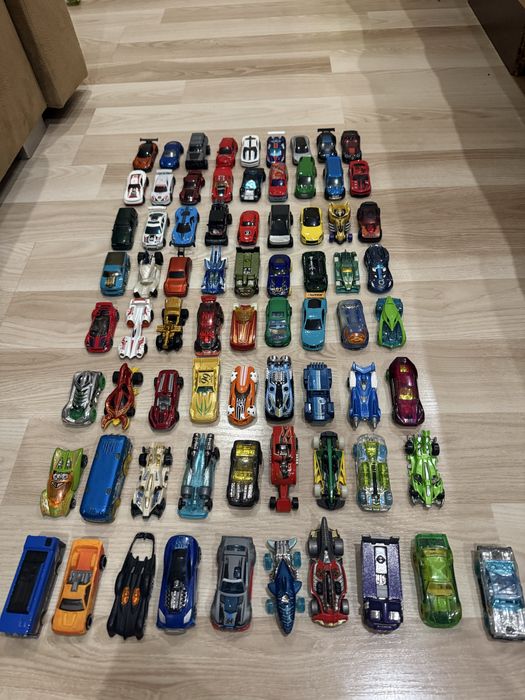 Hot wheels коли 1.00 лв бройката!