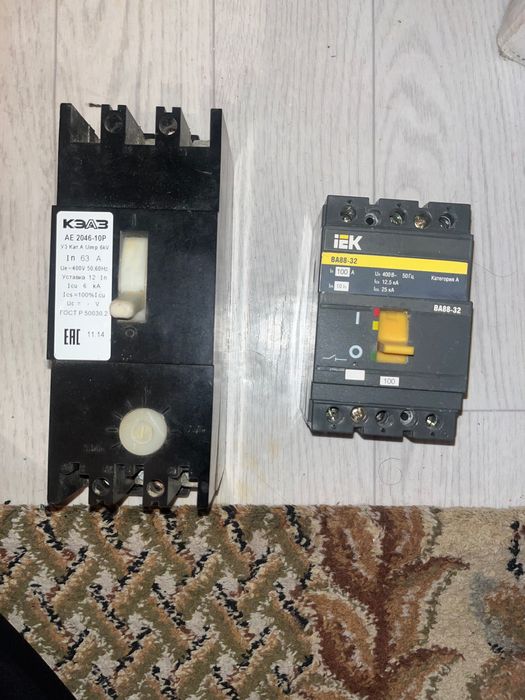 автоматических выключателя 3фазная линия 3p