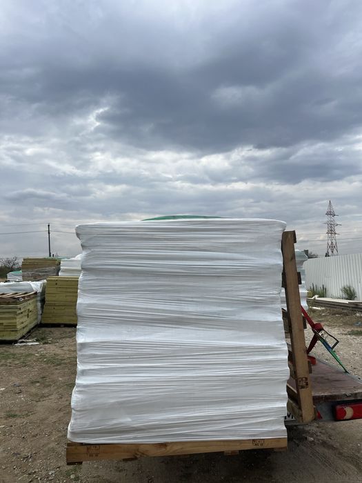 Vand vata bazaltica minerala