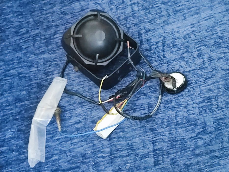 Sirena backup alarma auto