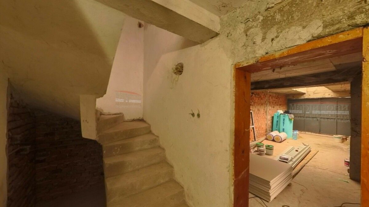 Продава се Къща в Монтана, Идеален център - 120 кв.м за 1063 €/кв.м - Снимка #4