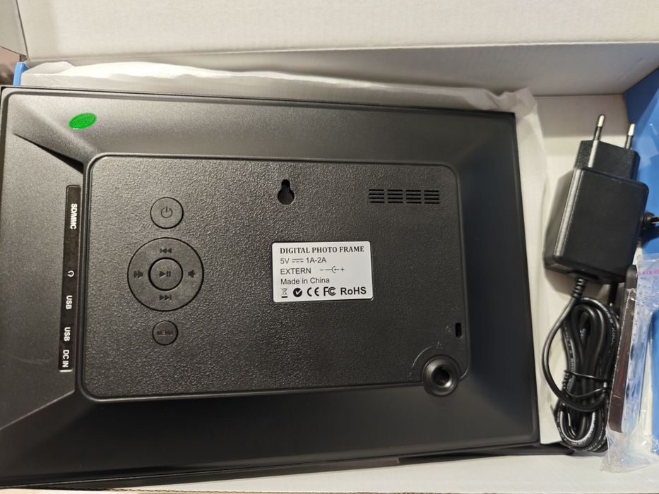 дигитална фоторамка 10 инча