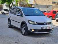 Volkswagen Touran Cross, 7 locuri,, Automat, recent adus in țară