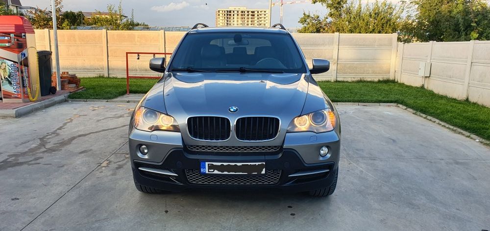 BMW  X5 3.0is vând-schimb