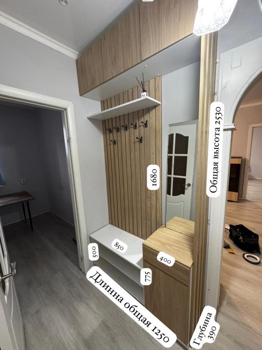 Прихожая почти новая