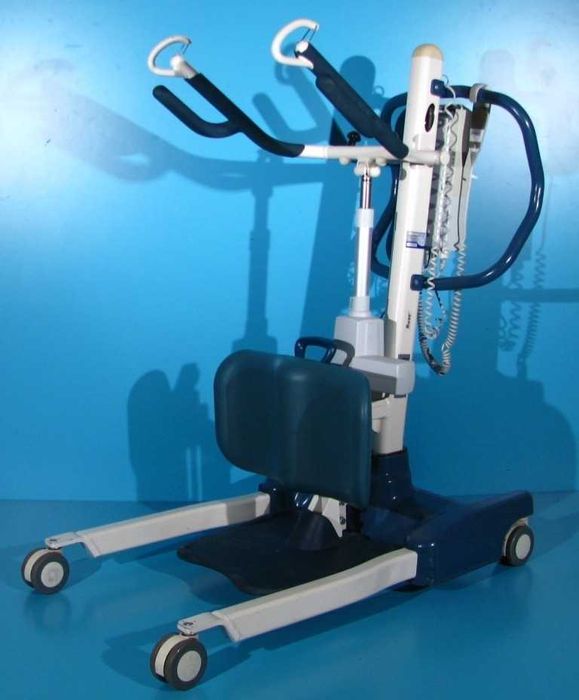 Macara/ Elevator pentru transportul pacientilor Invacare