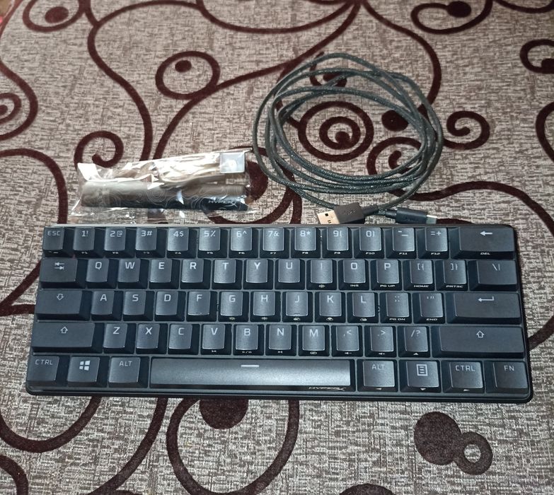 Tastatura gaming Hyperx Alloy Origins 60 impecabilă ca noua