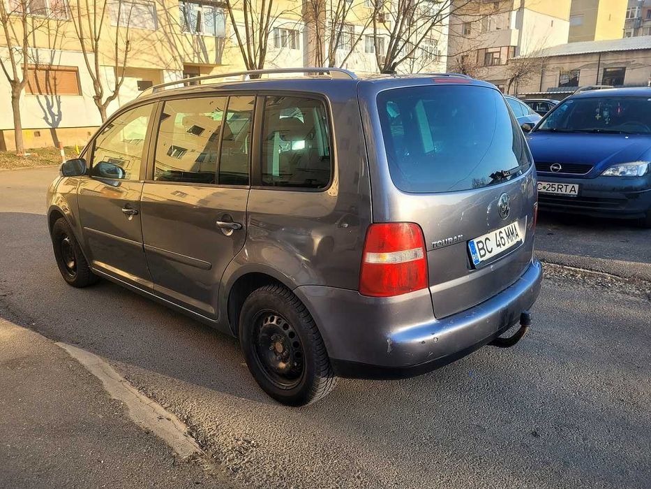 Volkswagen Touran / Highline / 1.9 - 105 Cp