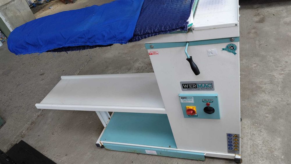 Masă de călcat profesională Wermac