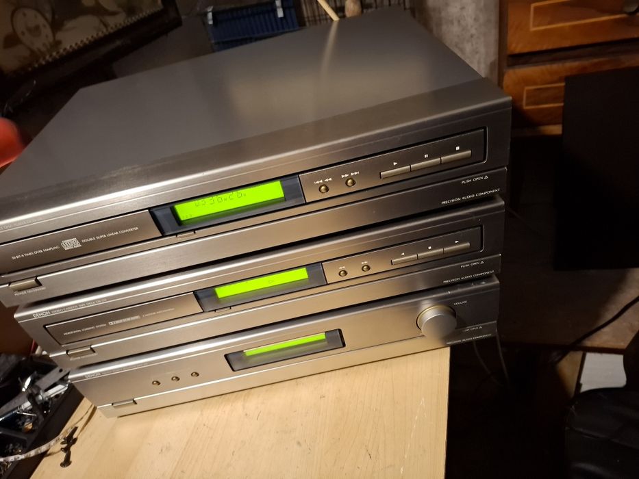 De vanzare cd player denon dcd-210