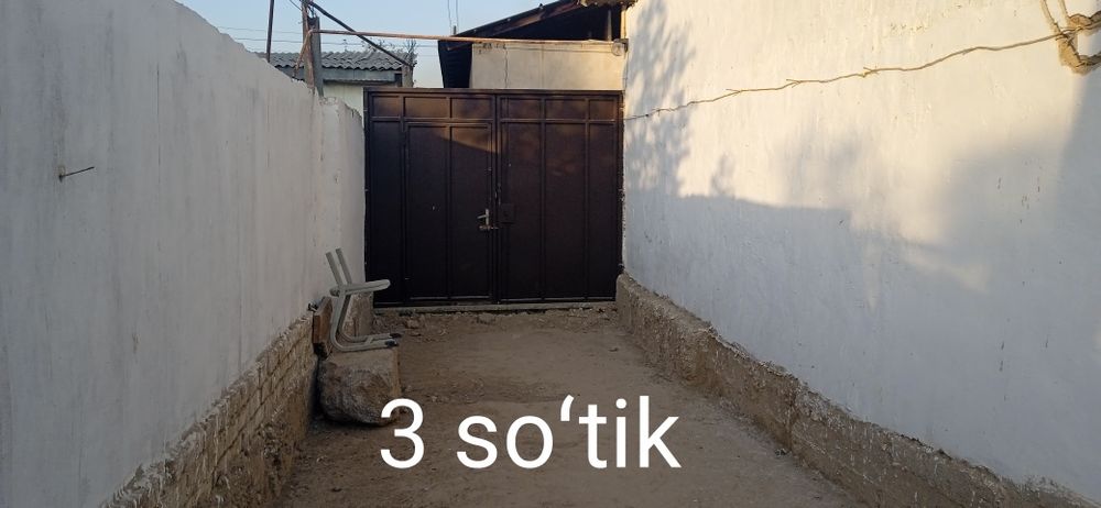 4 soʻtik yer sotiladi