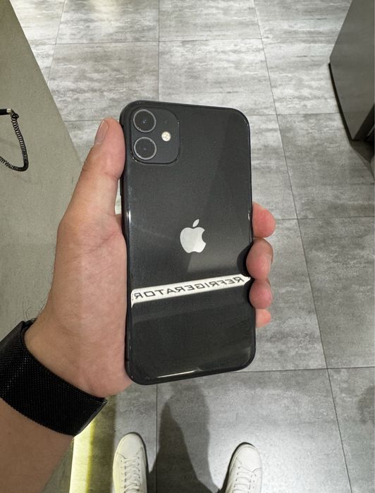 Iphone 11 срочно сотилади