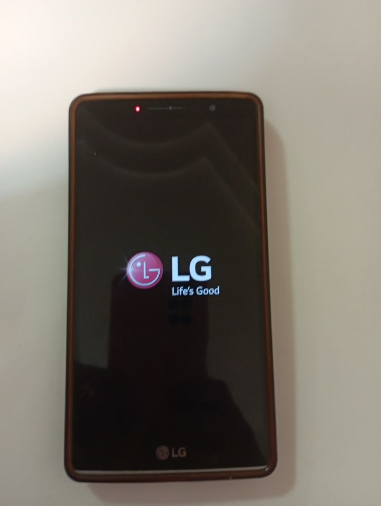 Сотовый телефон. LG 4g stylus. 32Гб