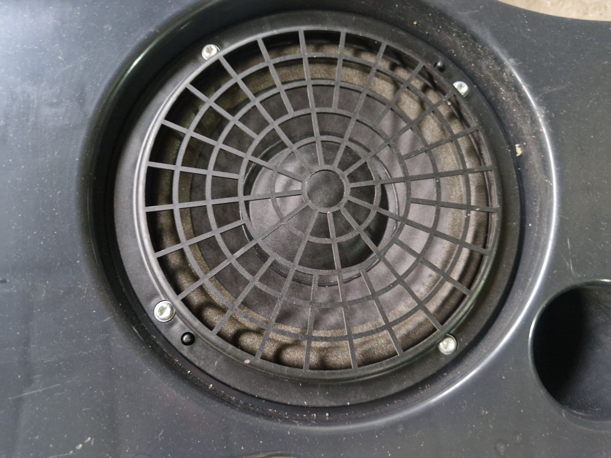 Subwoofer spate Audi A3 8p oem 8P0035382E