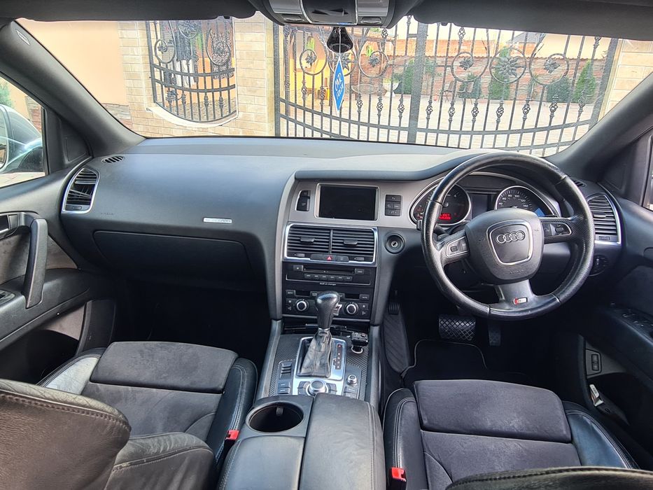 Audi q7 3.0 tdi anul 2008