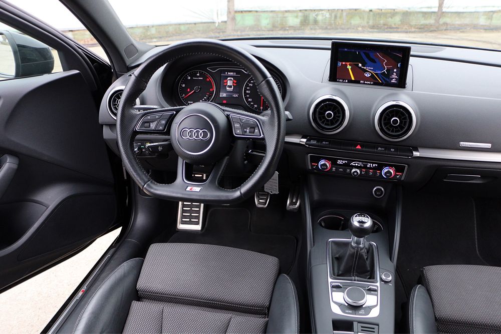 Audi A3 S line interior+exterior/Matrix/Inmatriculata in RO