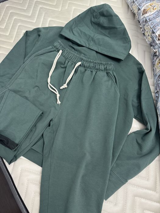 Костюм спортивный женский