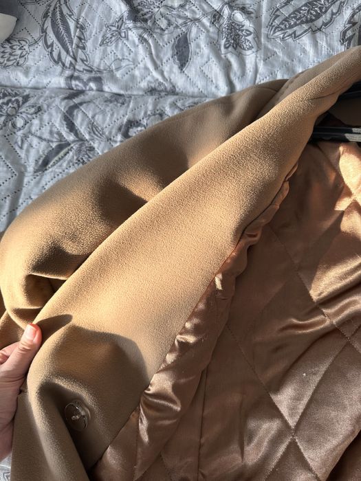 Продается зимнее пальто Loreta