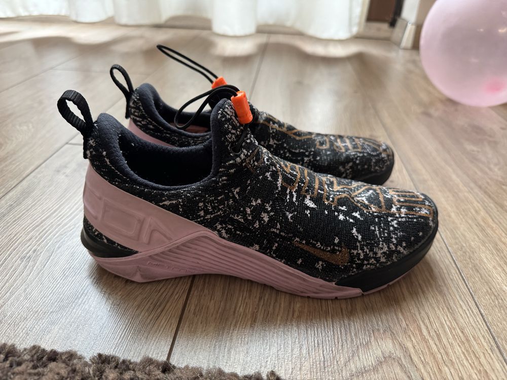 Nike metcon 38.5