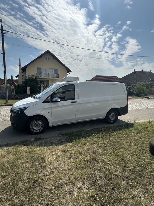 Vind mercedes vito frigorific in stare impecabila