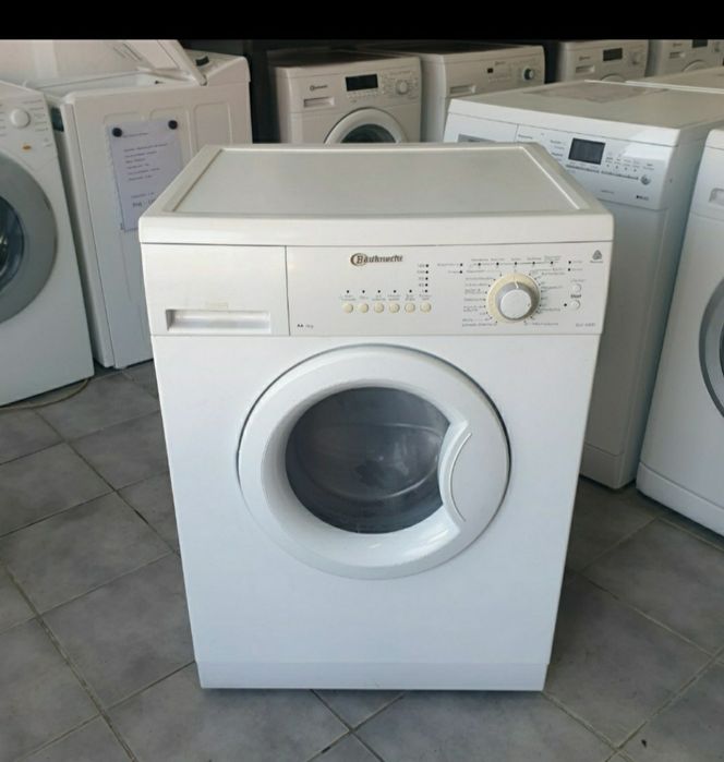 LICHIDARE DE STOC.  Masina de spălat rufe Bauknecht  / wgtv 66431