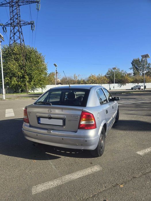 Vând Opel Astra g