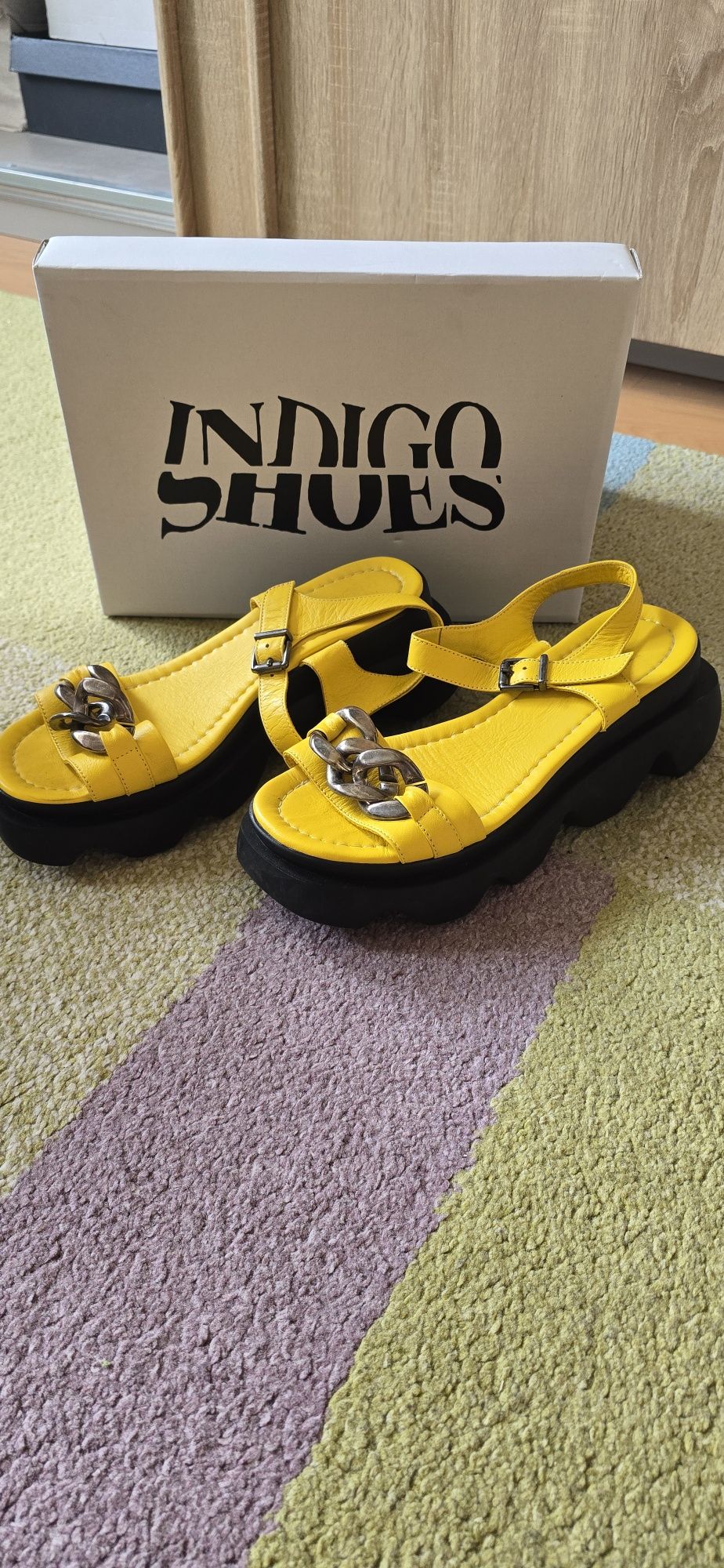 Сандали Indigo Shoes