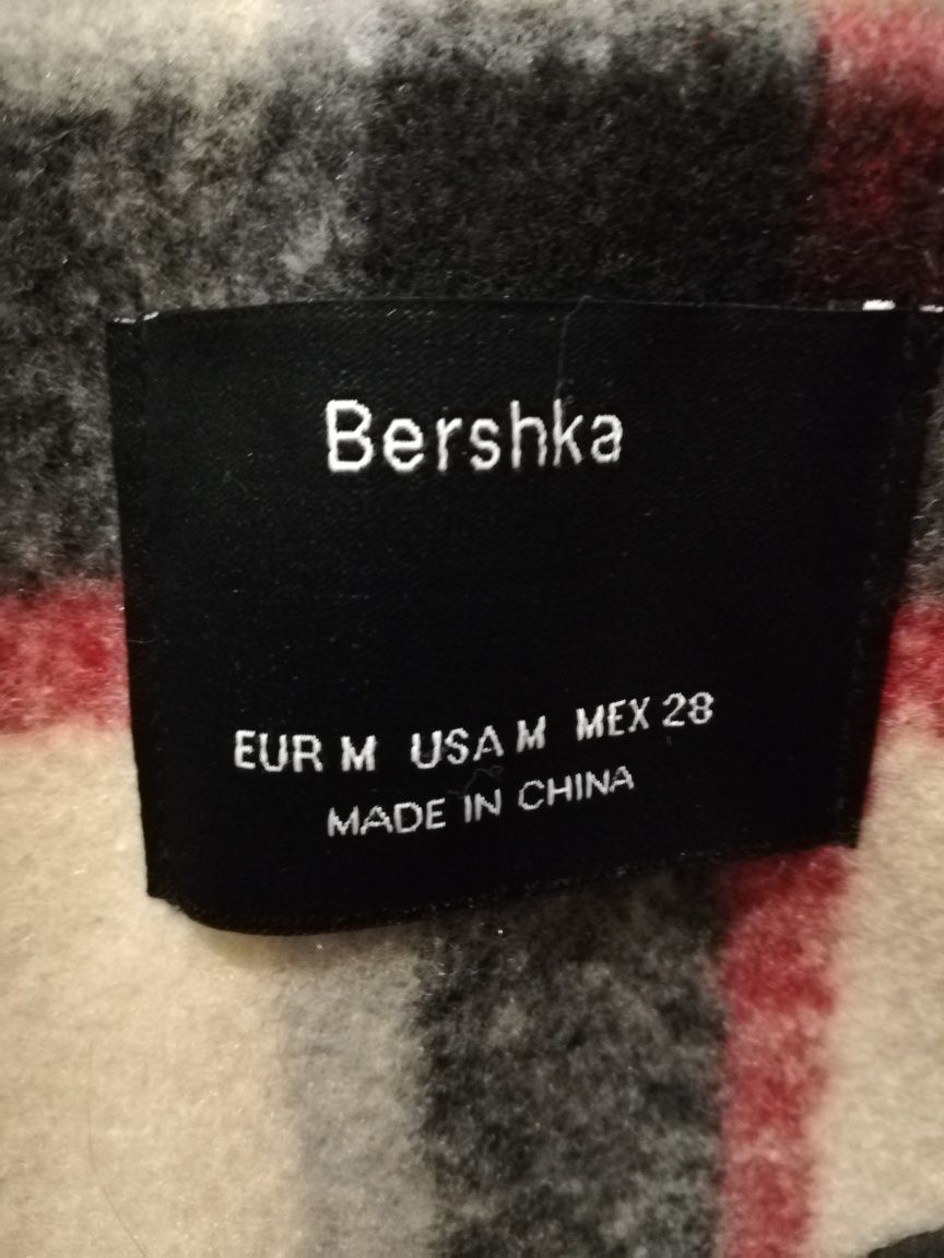 Дамско палто Bershka