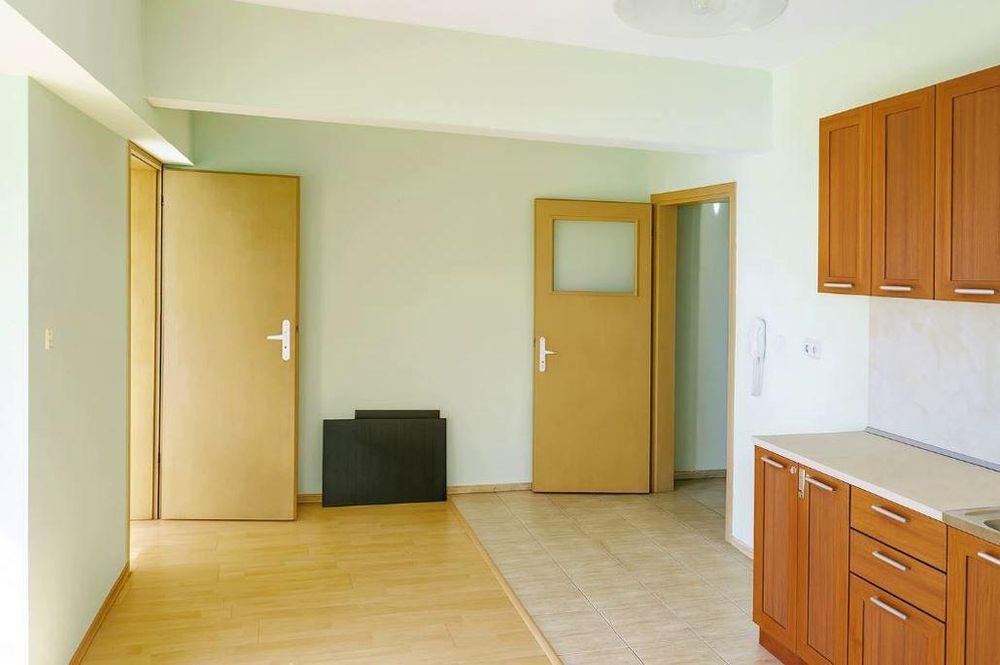 Дава се под наем Двустаен апартамент в Варна, Трошево - 53 кв.м за 398.82 € - Снимка #1