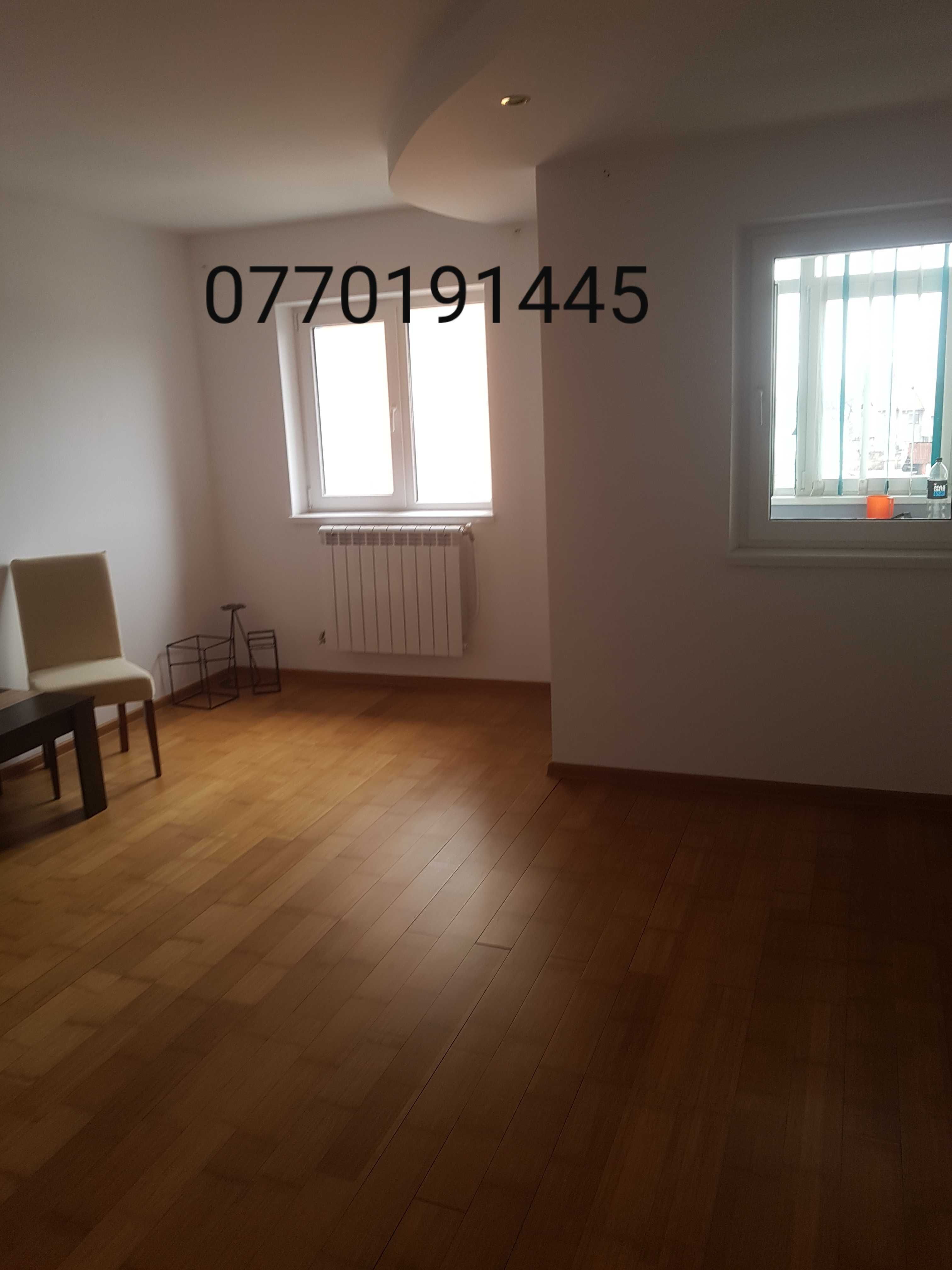 Apartmen 3 camere ,et 2 Savinesti Neamţ